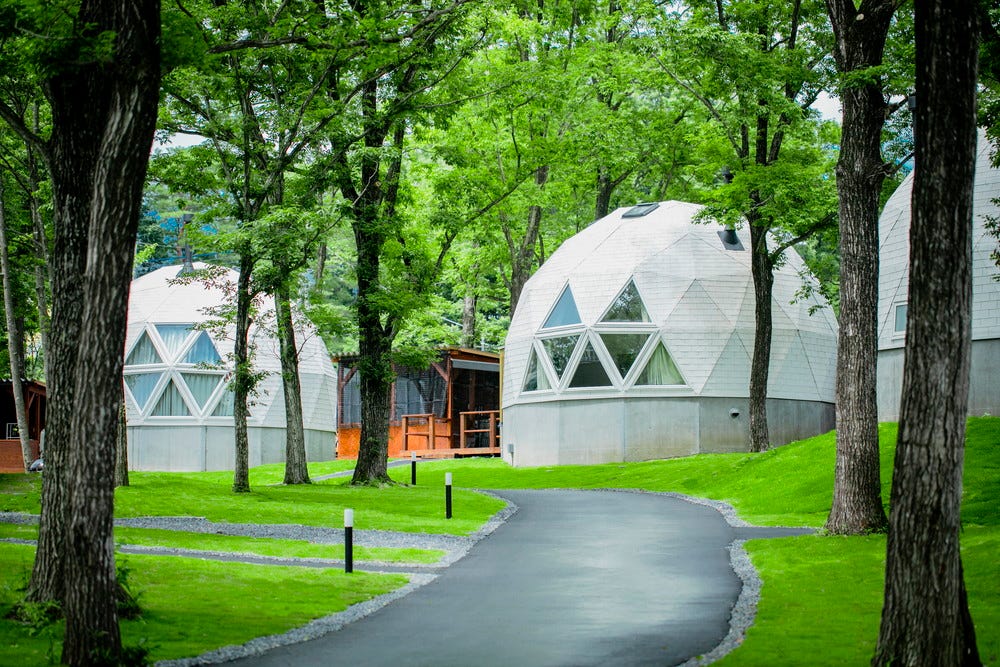 栃木・那須にグランピング施設「ホワイトランプ」大自然の“脱日常“空間で心地良い滞在を