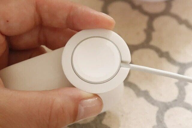 ダイソー　アップルウォッチ用充電スタンド　セット方法