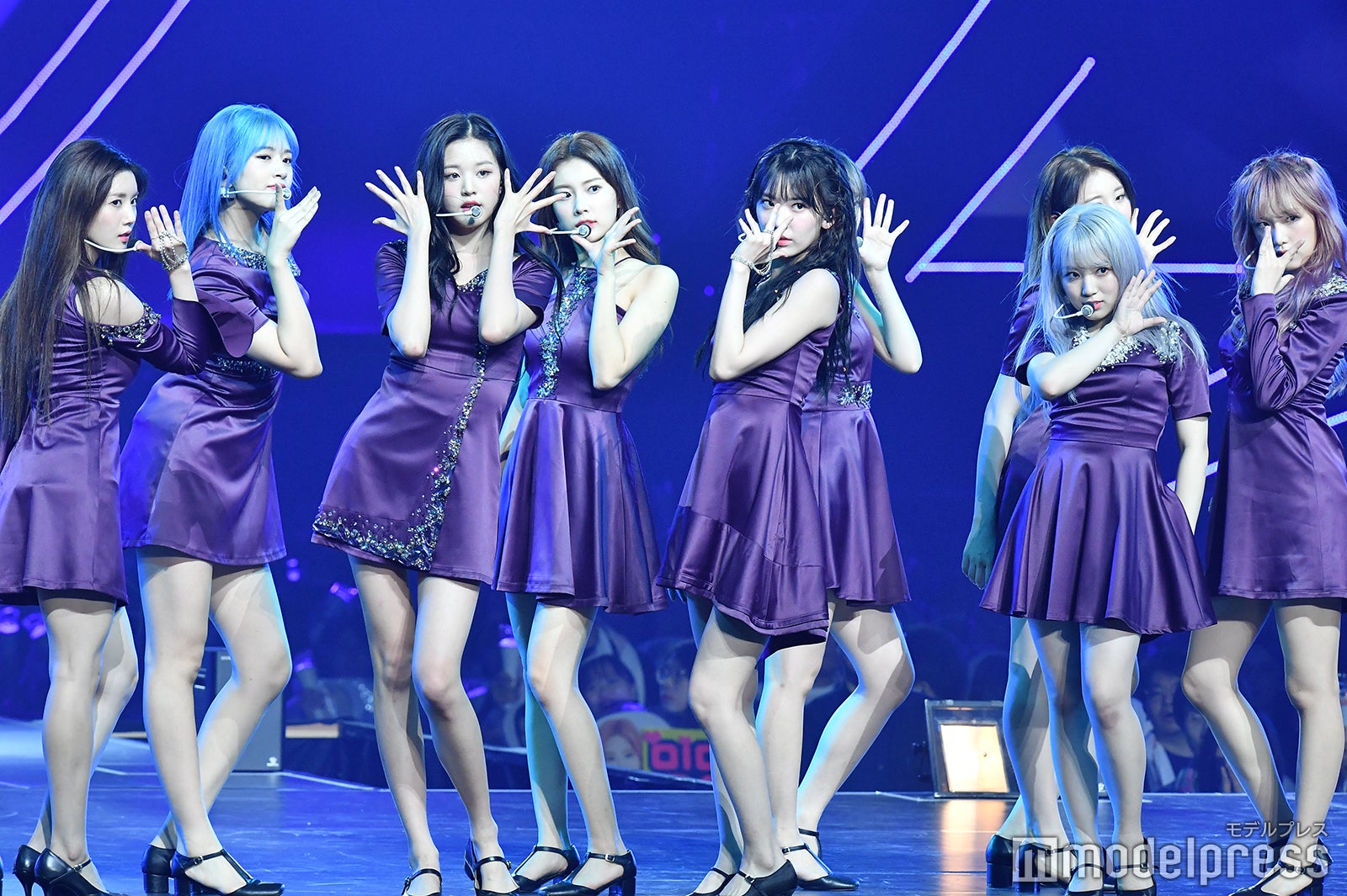 IZ*ONE （C）モデルプレス