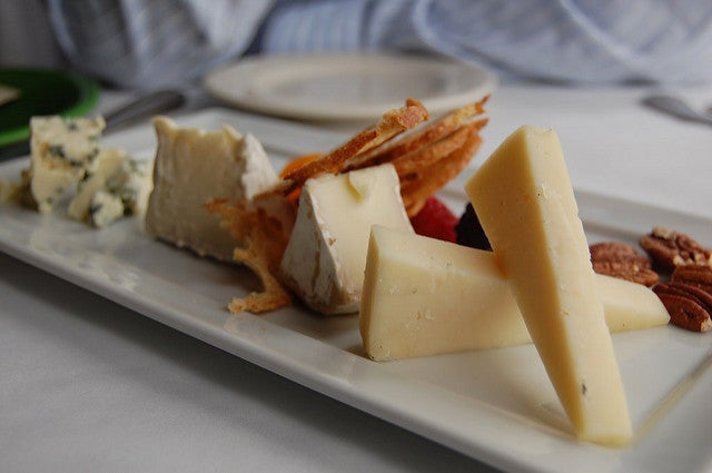 チーズには女子が摂りたい栄養がたくさん！cheese by stu_spivack