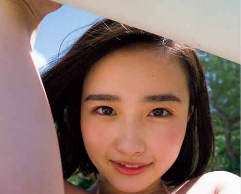 安倍乙、豊満バストで悩殺 爽やかに魅せる