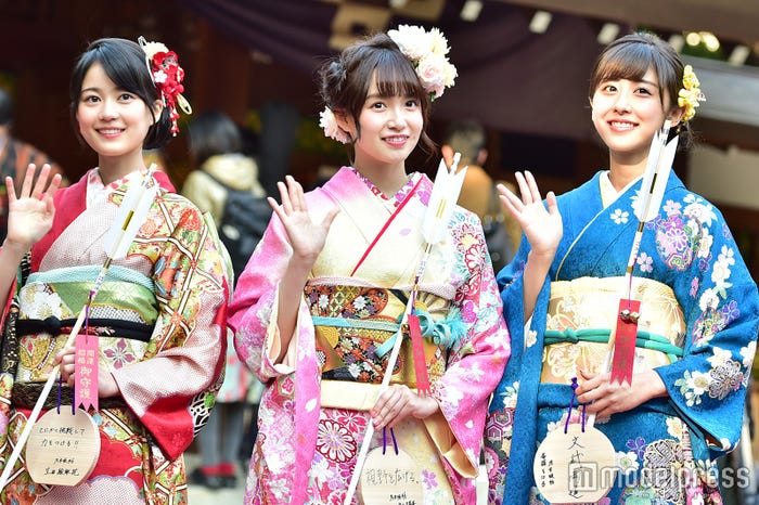 生田絵梨花、中元日芽香、斎藤ちはる(C)モデルプレス