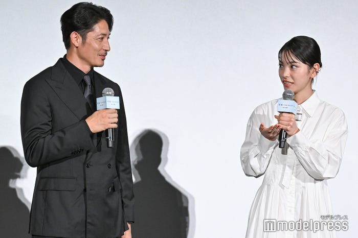 玉木宏、當真あみ(C)モデルプレス