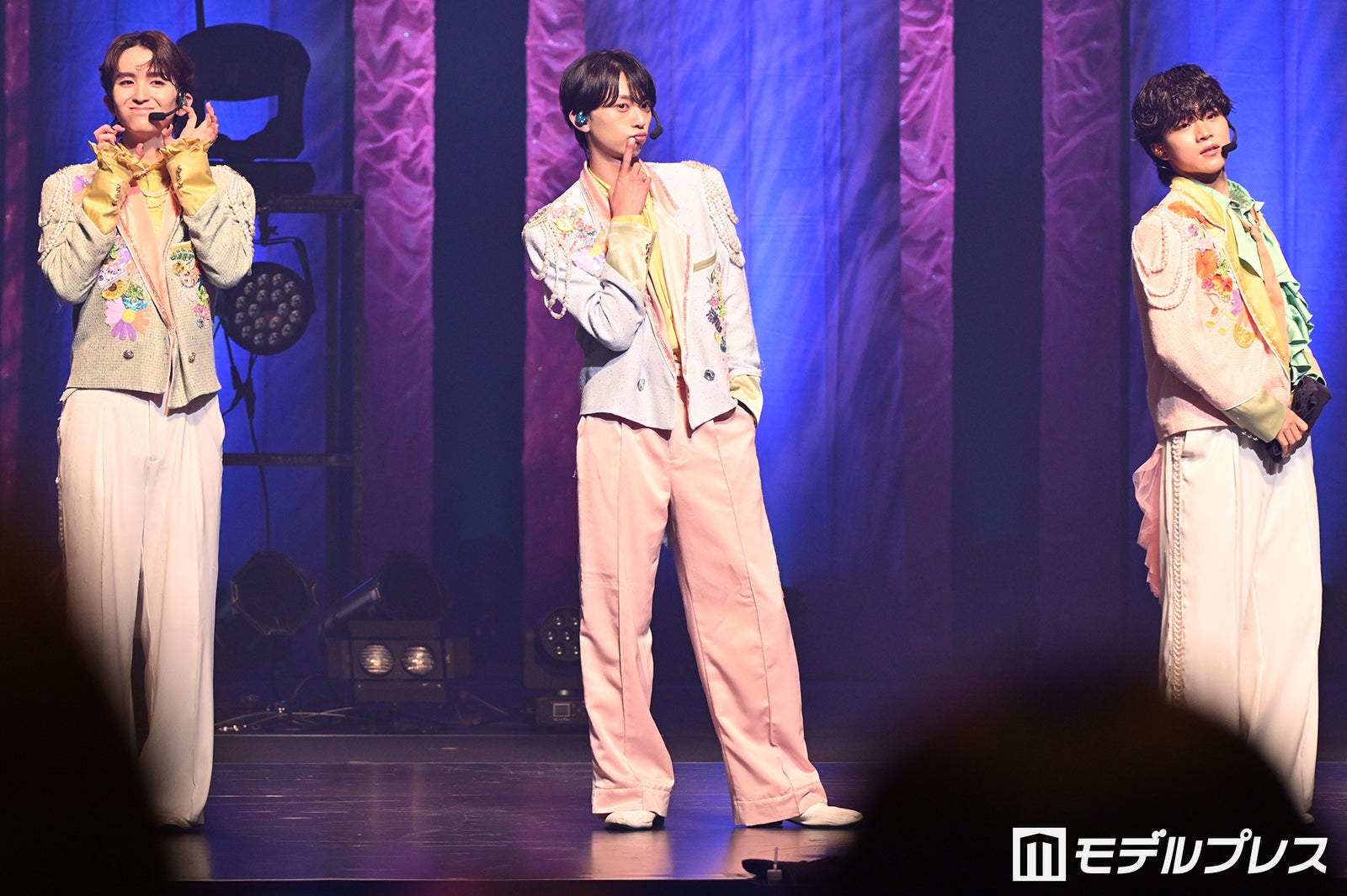 “メロイ顔”をする高岡ミロ、近藤駿太、武田創世（C）モデルプレス