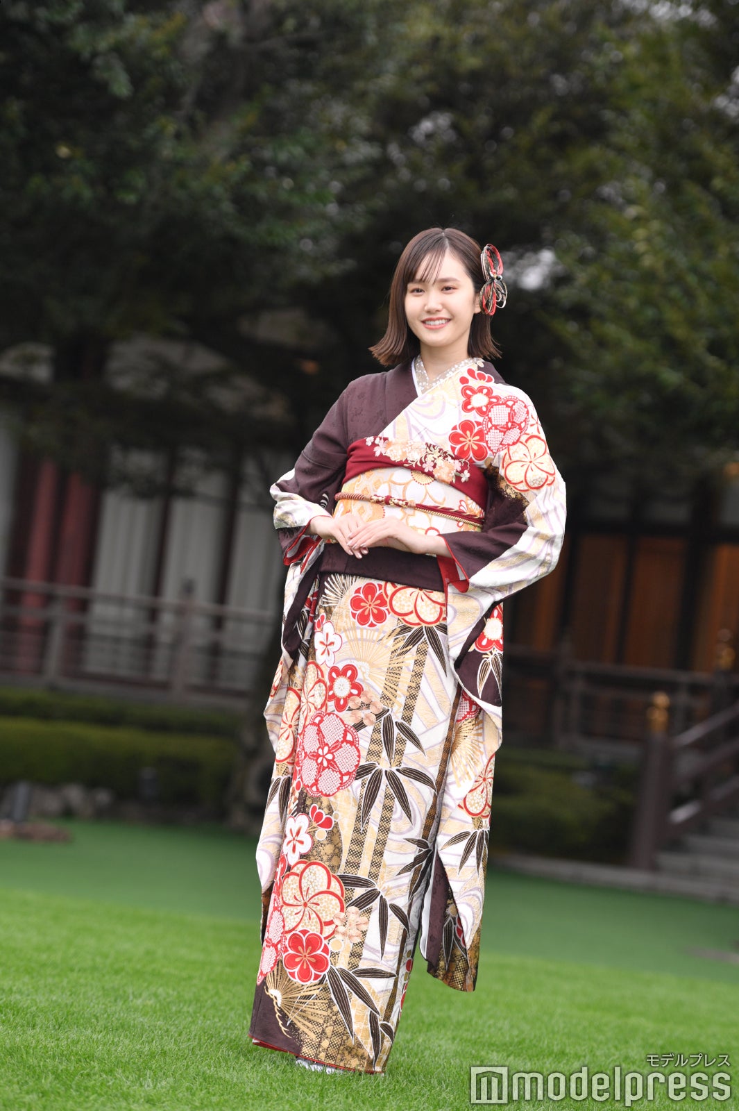 尾碕真花（C）モデルプレス