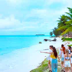 NiziU(C)Sony Music Labels Inc./JYP Entertainment.