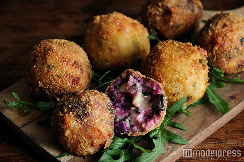 アランチーニ（ライスコロッケ）／画像提供：ベイクルーズ