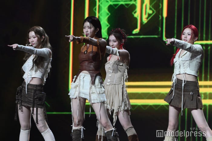 IS:SUE/坂⼝梨乃、⽥中優希、会⽥凛、釼持菜乃(C)モデルプレス