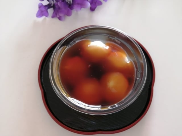 セブンもっちり冷やしみたらしふたを開けて上から