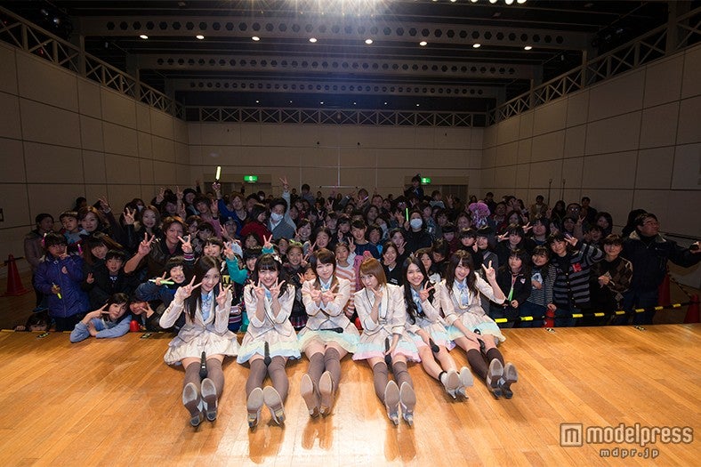 「『誰かのために』プロジェクト」／2014年（C）AKS