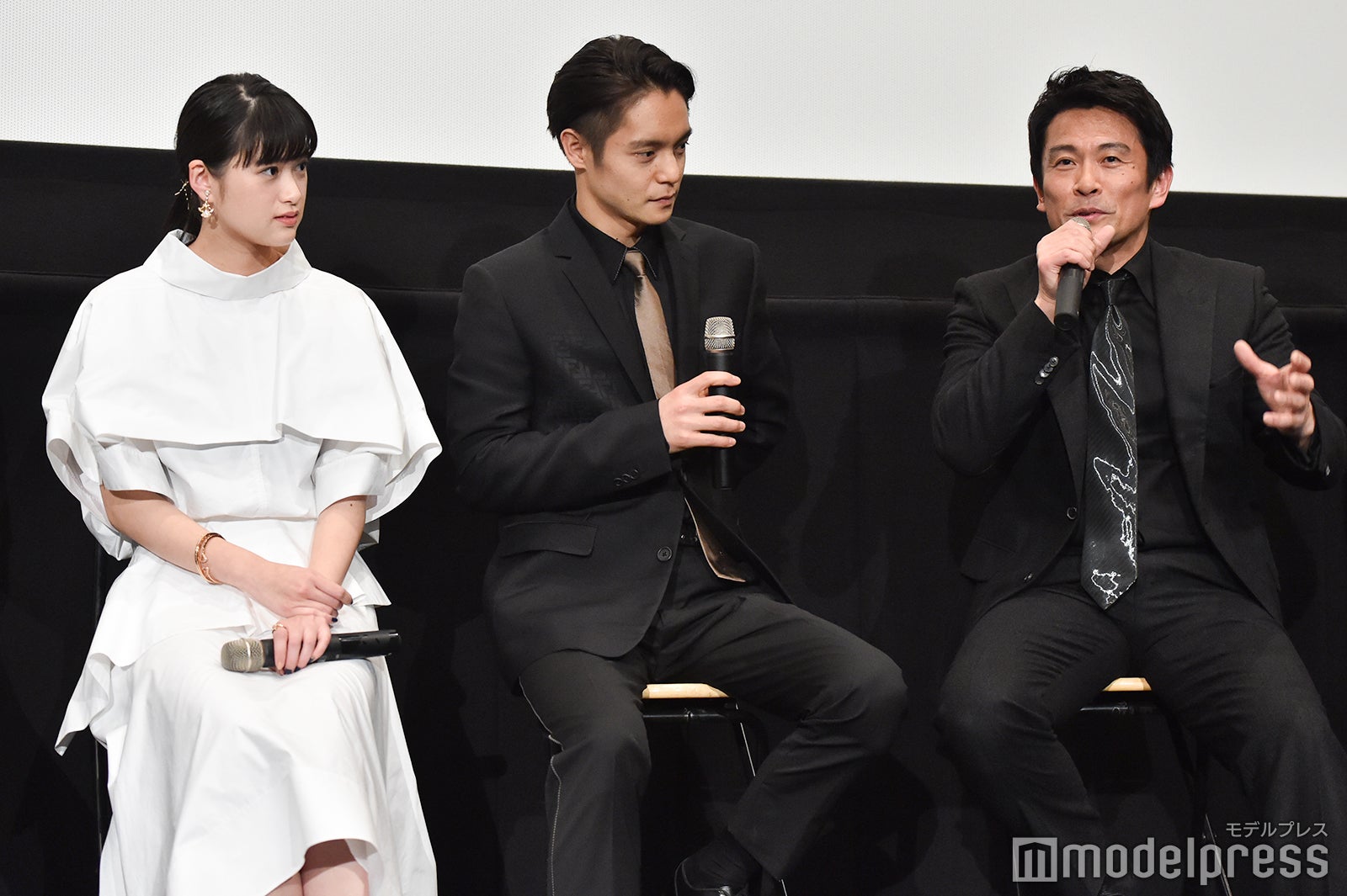 小西桜子、窪田正孝、内野聖陽 （C）モデルプレス