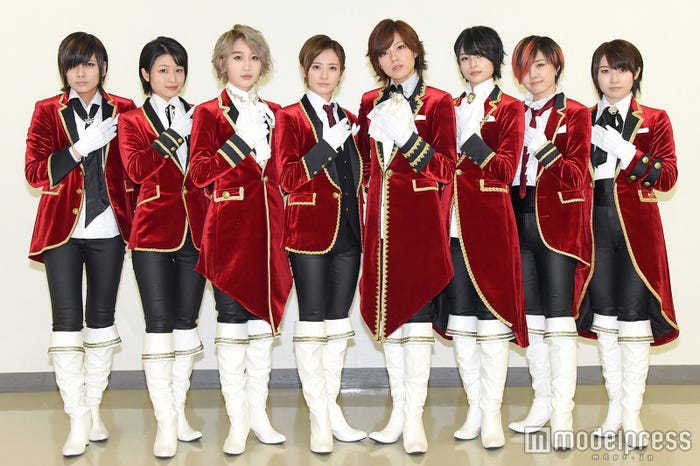 (左から)陽稀、麻琴、千知、星波、未来、乃愛、Lee、つばさ (C)モデルプレス