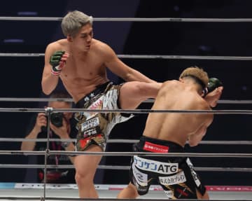 秋元強真 斎藤戦を要求「欠場は男じゃない」 新居に1回TKO勝ちで今年4戦全勝「テングにならずこれ以上に強く」