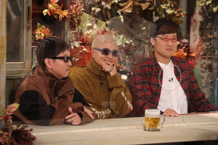 (左から)☆Taku、VERBAL、山里亮太 (C)フジテレビ