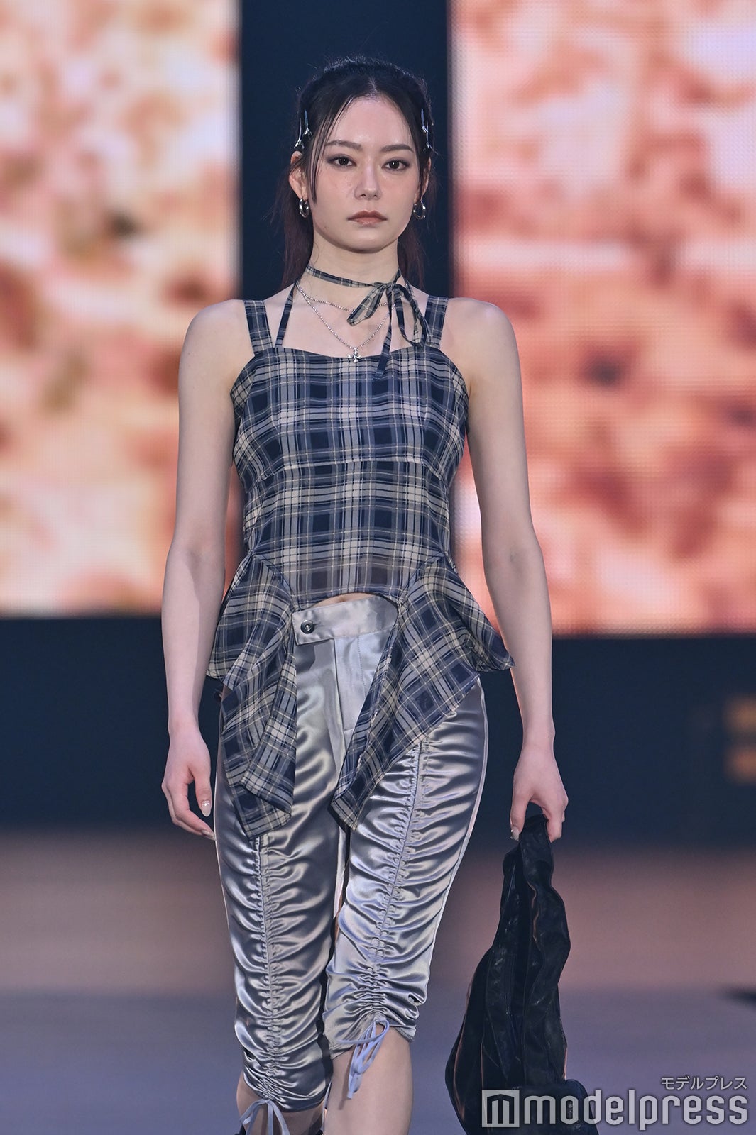 （C）モデルプレス