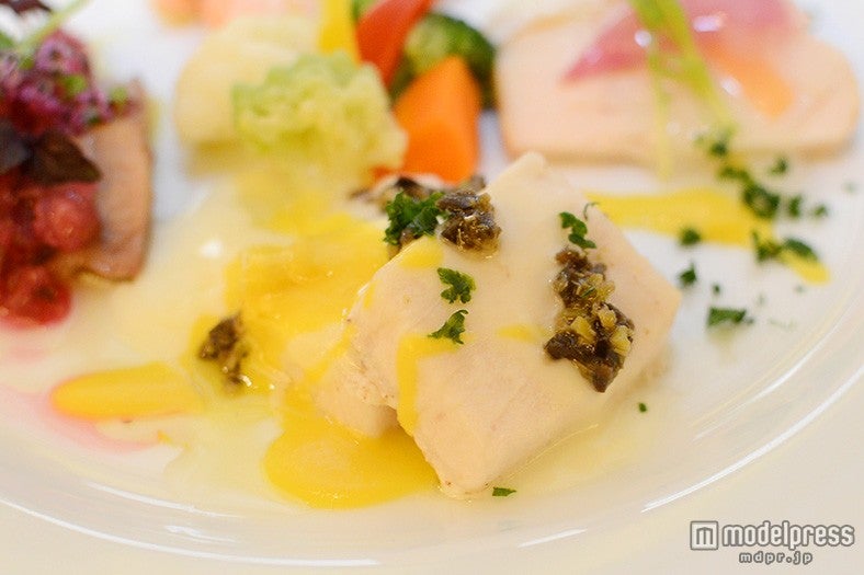 白身魚のスチーム オリーブソース