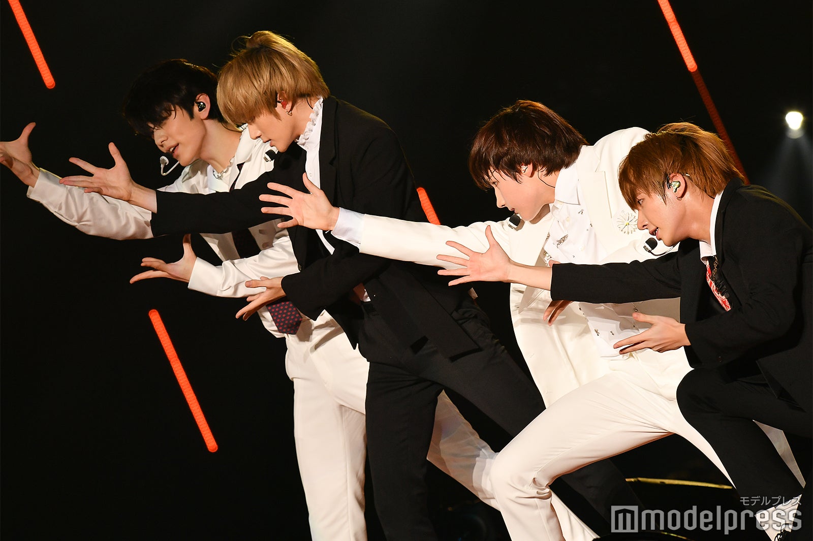 TOMORROW X TOGETHER（C）モデルプレス