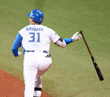 日本ハム・柴田獅子が衝撃のプロ初アーチ 打球速度177キロの弾丸ライナー「強い引っ張りの打球を狙っていた」