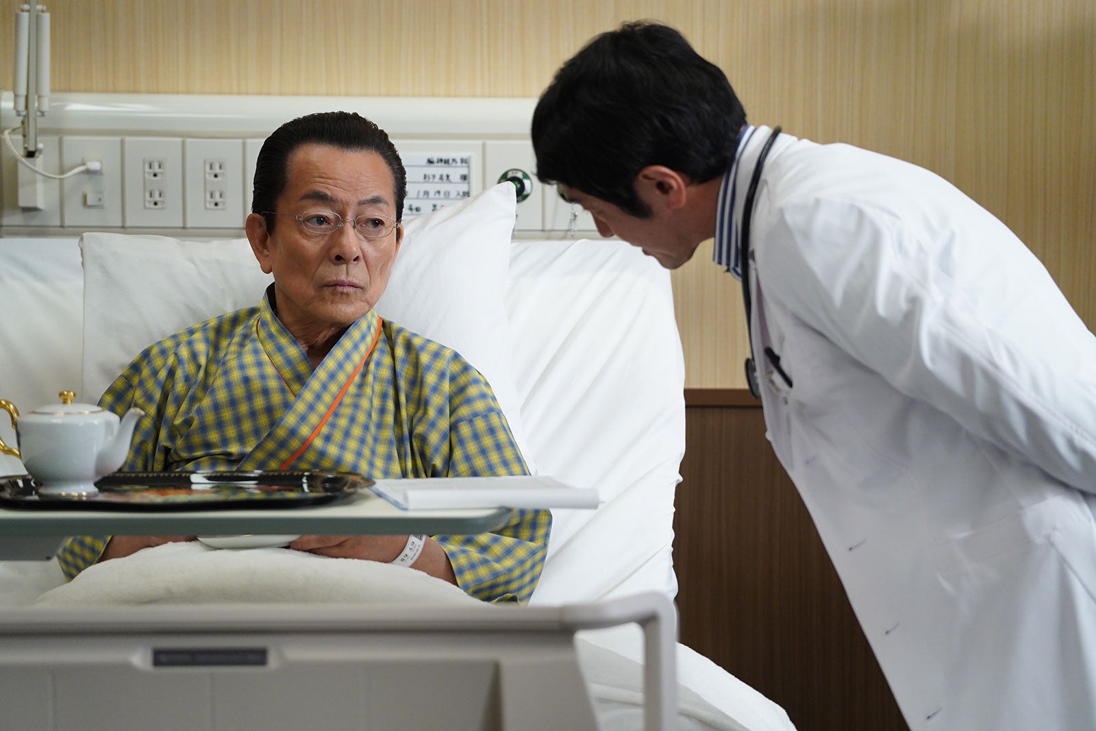 （左）水谷豊「相棒 season23」第12話（C）テレビ朝日