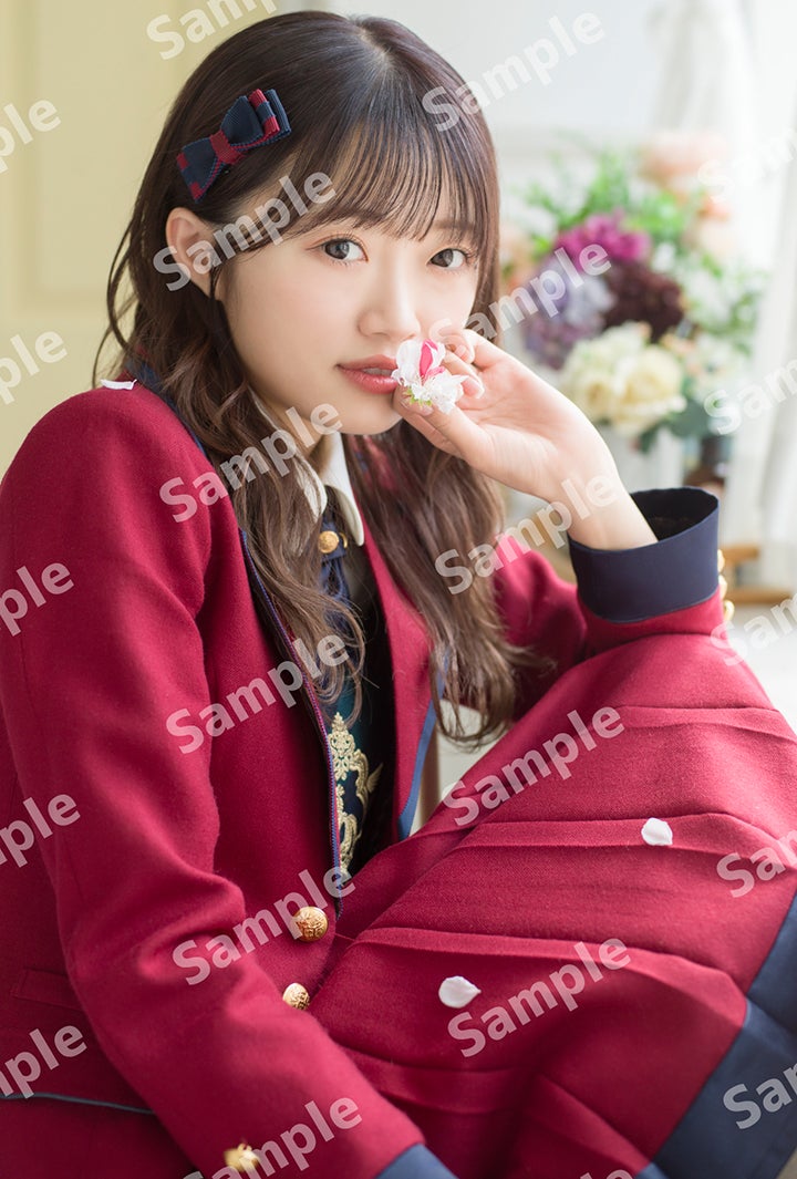 NGT48中井りか、思い入れ深い“衣装”披露 特典ポストカード6種解禁＜好きでした＞