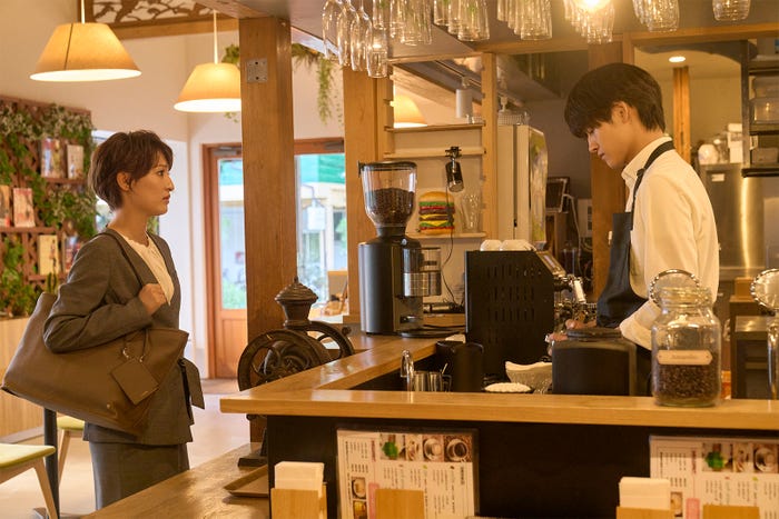 森高愛、佐野晶哉「離婚後夜」第9話(C)ABC