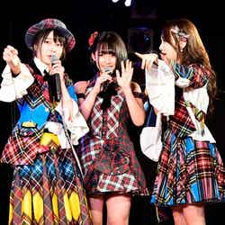 中央：矢作萌夏「AKB48劇場13周年特別記念公演」昼公演より（C）AKS