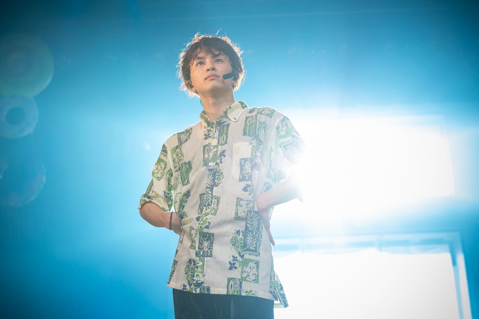 超特急（撮影：米山三郎、深野輝美）