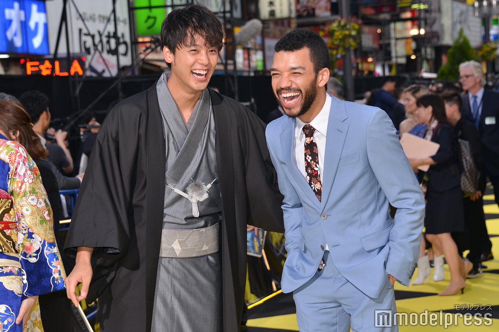 竹内涼真、ジャスティス・スミス（C）モデルプレス