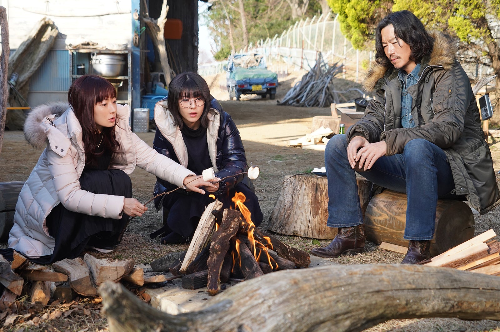 「ウチカレ」浜辺美波の行方は…“本当の父”豊川悦司登場で仲良し親子の関係に変化？「まさか」「どうなるの？」と驚きの声