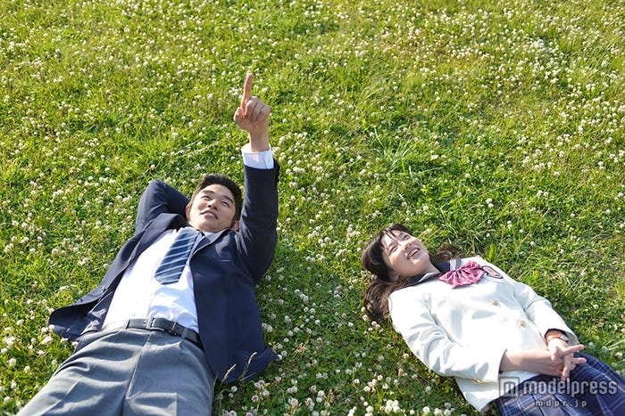 映画「俺物語!!」のワンシーン(左から)鈴木亮平、永野芽郁(C)アルコ・河原和音/集英社 (C)2015映画「俺物語!!」製作委員会