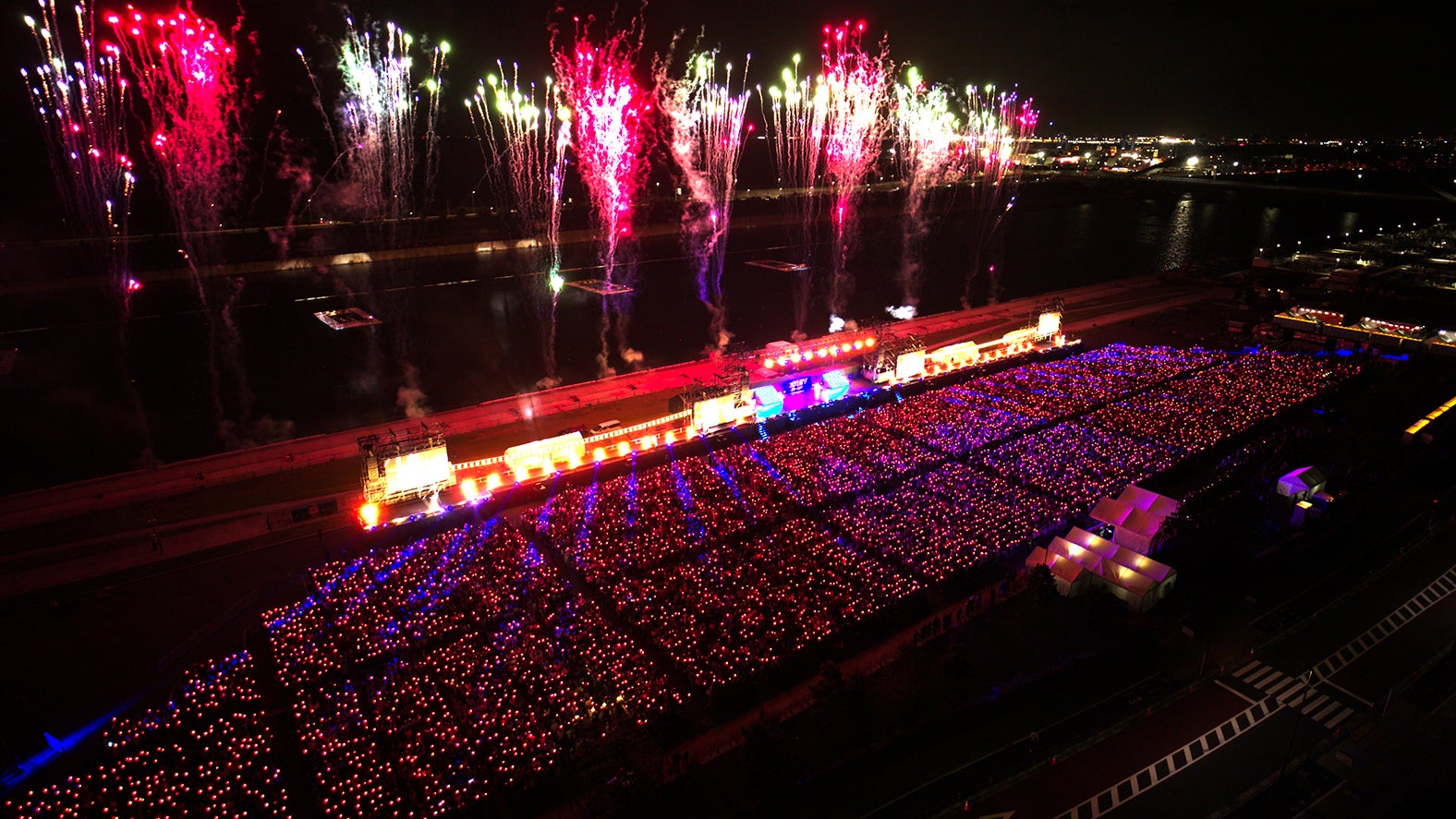 JO1「JO1 5th Anniversary ～祭り～」（C）LAPONE ENTERTAINMENT