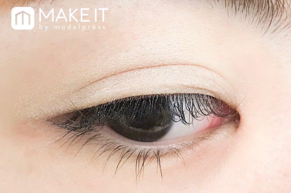 マジョリカ マジョルカ／シャドーカスタマイズ／BE121 恋の達人 使用 (C)メイクイット