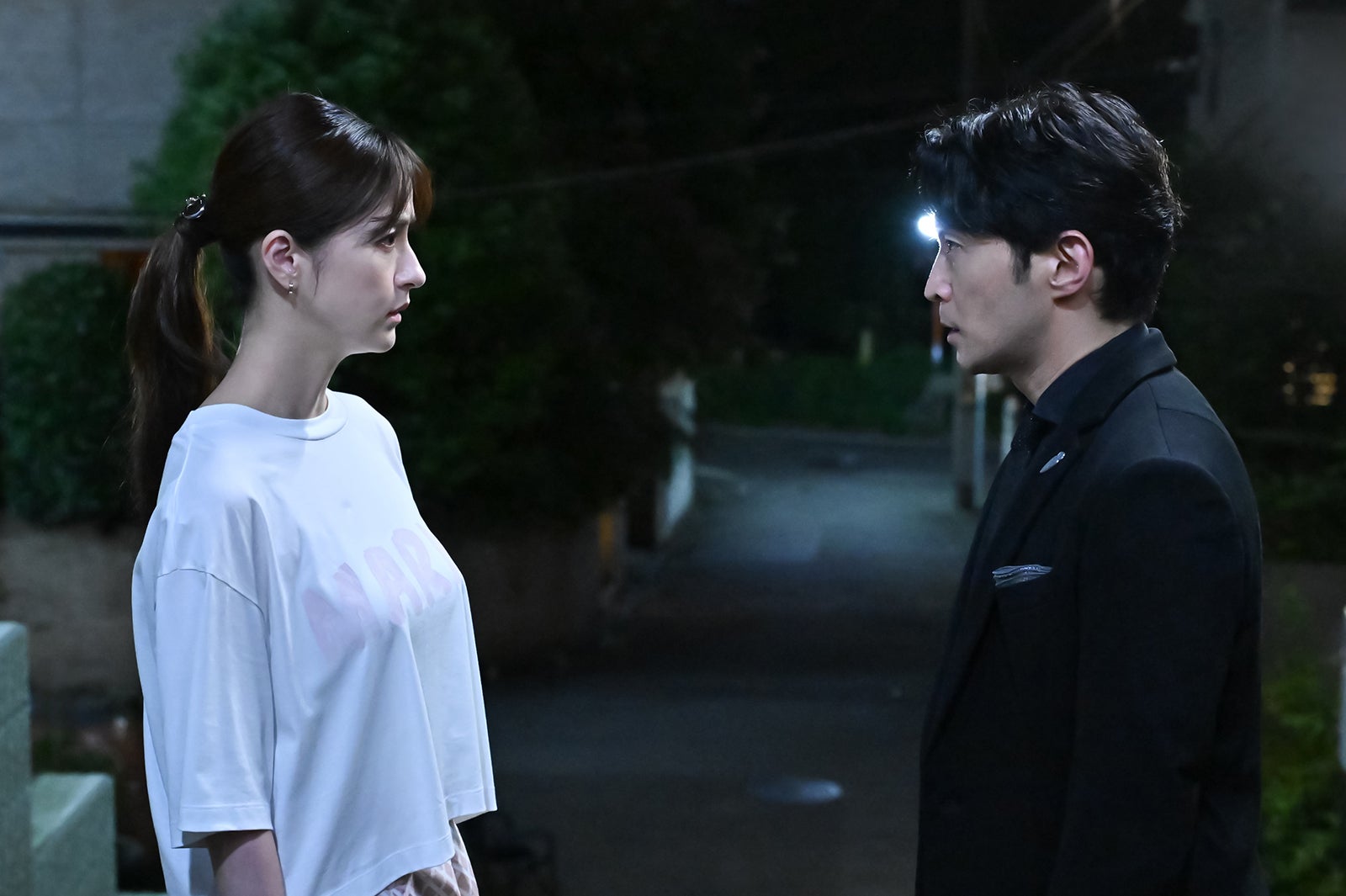 松本若菜、津田健次郎「西園寺さんは家事をしない」第9話より（C）TBS