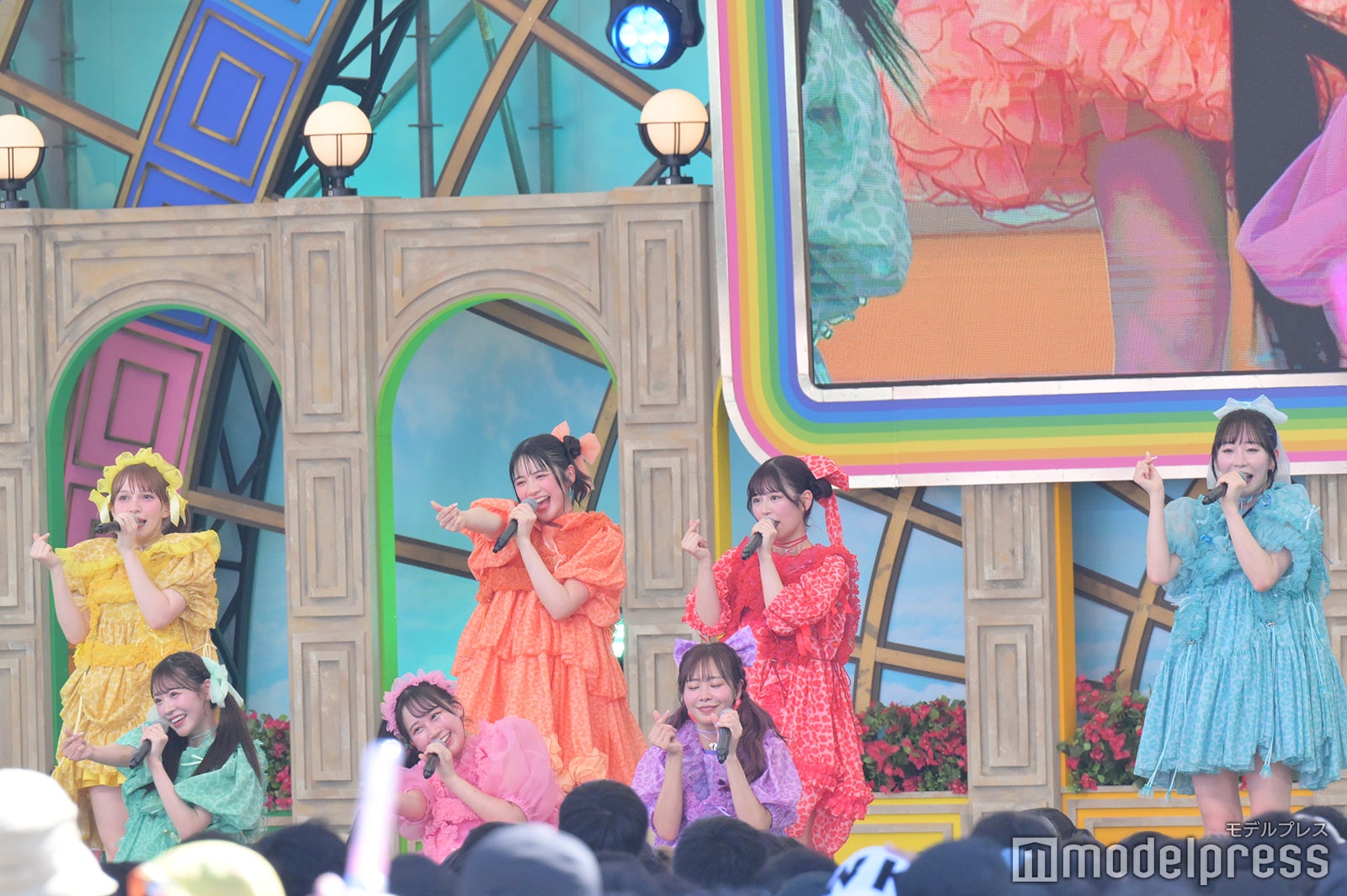 FRUITS ZIPPER（C）モデルプレス