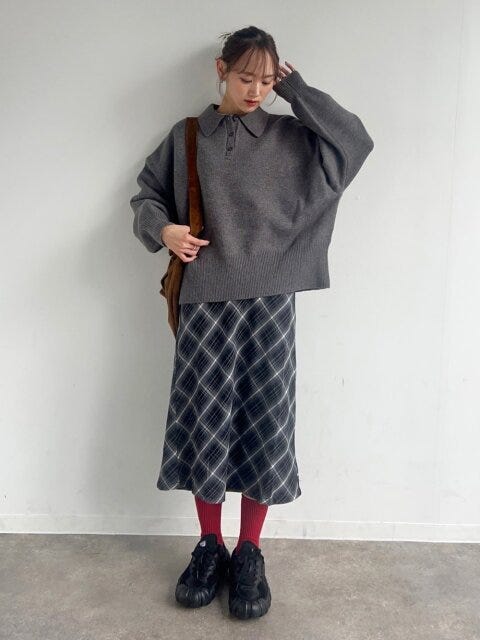 2025冬大人女性おすすめポロニットホリデーコーデ