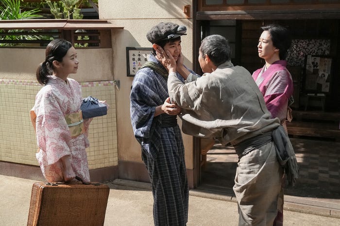 趣里、黒崎煌代、柳葉敏郎、水川あさみ「ブギウギ」第19話(C)NHK