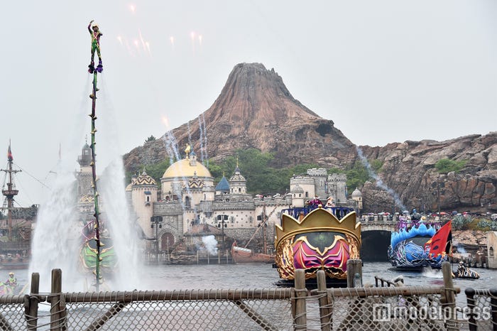 ハーバーショー「ザ・ヴィランズ・ワールド」※雨天バージョン(C)モデルプレス(C)Disney