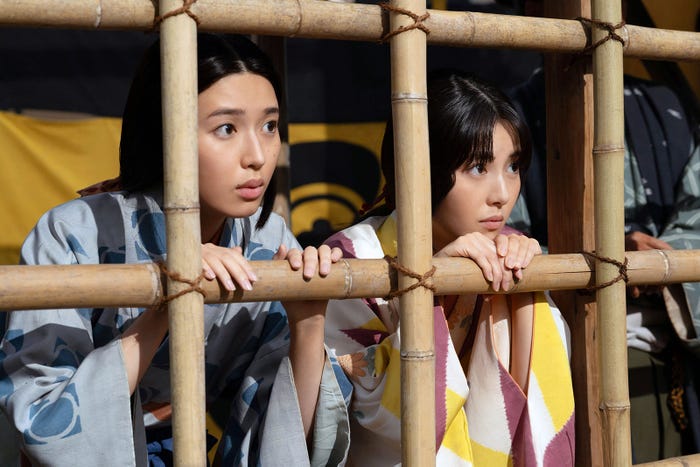 白石聖、浜辺美波「豊臣兄弟!」第5話(C)NHK