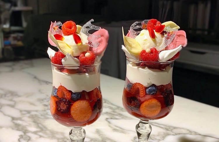 男だってパフェが食べたい スイーツ好きがハマるパフェの魅力 編集部員のひとりごと 9 モデルプレス 男だってパフェが食べたい スイーツ好きがハマるパフェの魅力 編集部員のひとりごと 9 モデルプレス