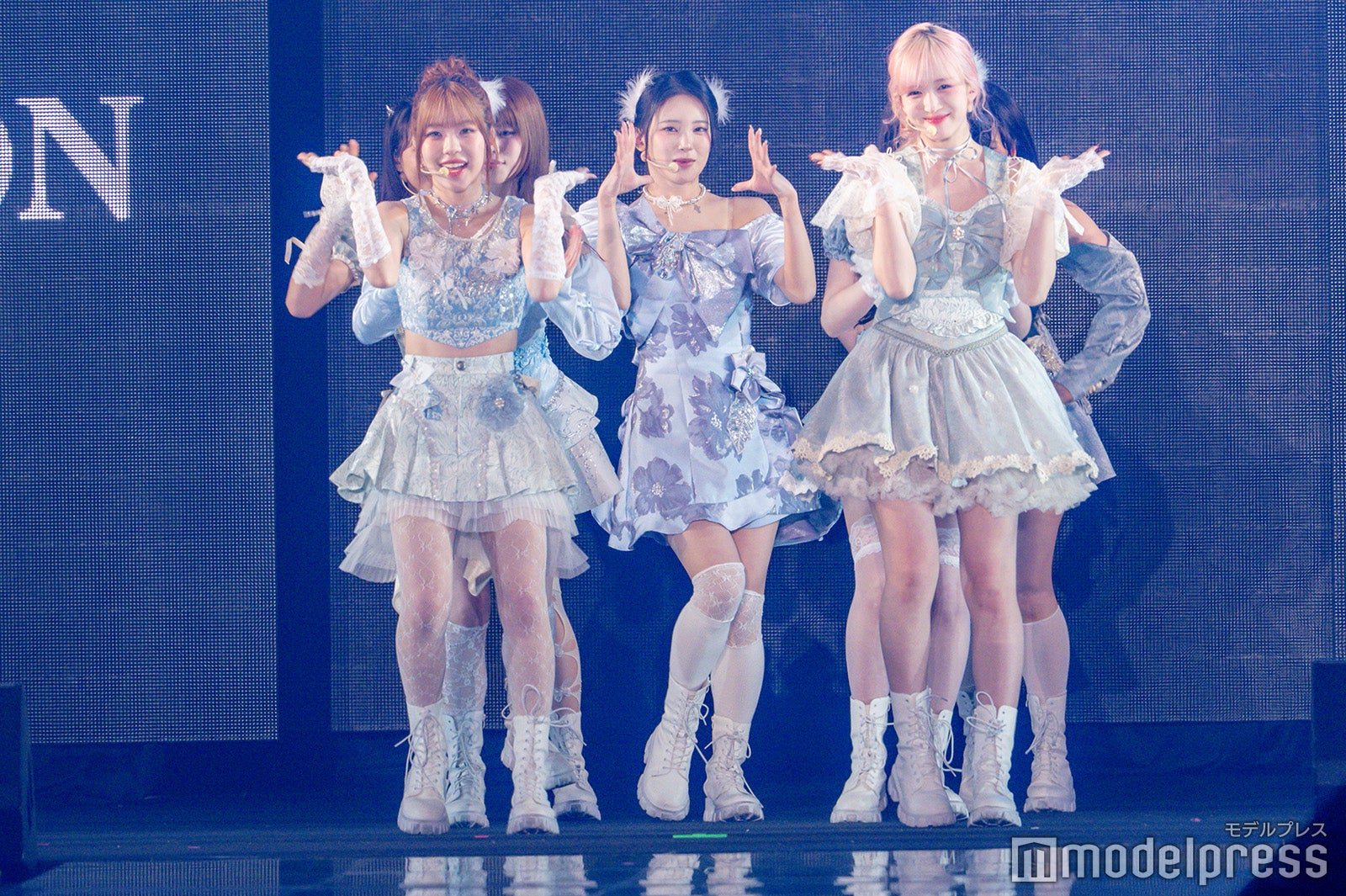 ME:I（C）モデルプレス