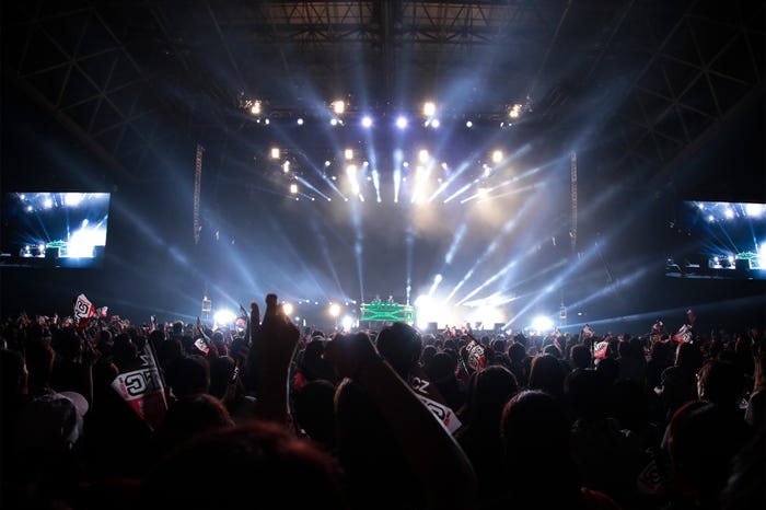 「PKCZ(R)×HiGH&LOW 完成披露試写会&PREMIUM LIVE SHOW」より(C)2018「HiGH&LOW」製作委員会