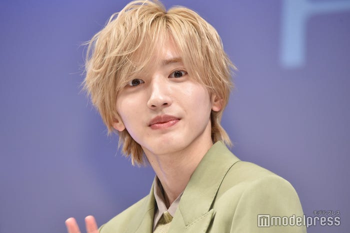 昔から山田涼介のことが大好きな道枝駿佑(C)モデルプレス