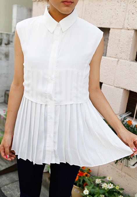 襟付きシフォンプリーツトップス「coca」6,990円(税込)