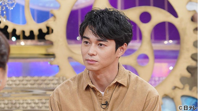 高長身の東出昌大が見上げる 身長2m超えの俳優が登場 モデルプレス