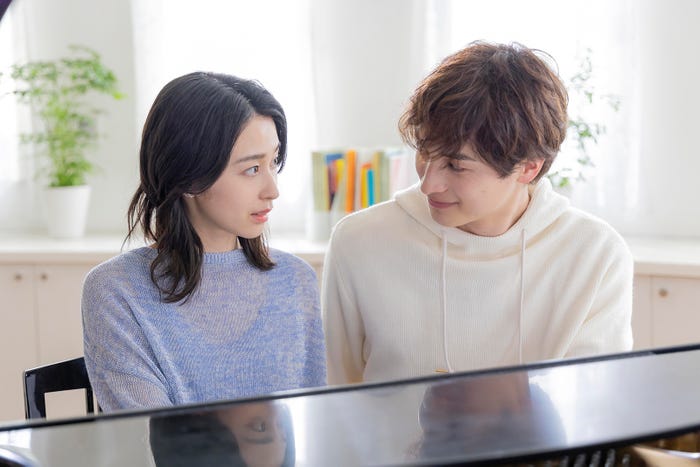 瀬戸さおり、一ノ瀬颯 (C)フジテレビ