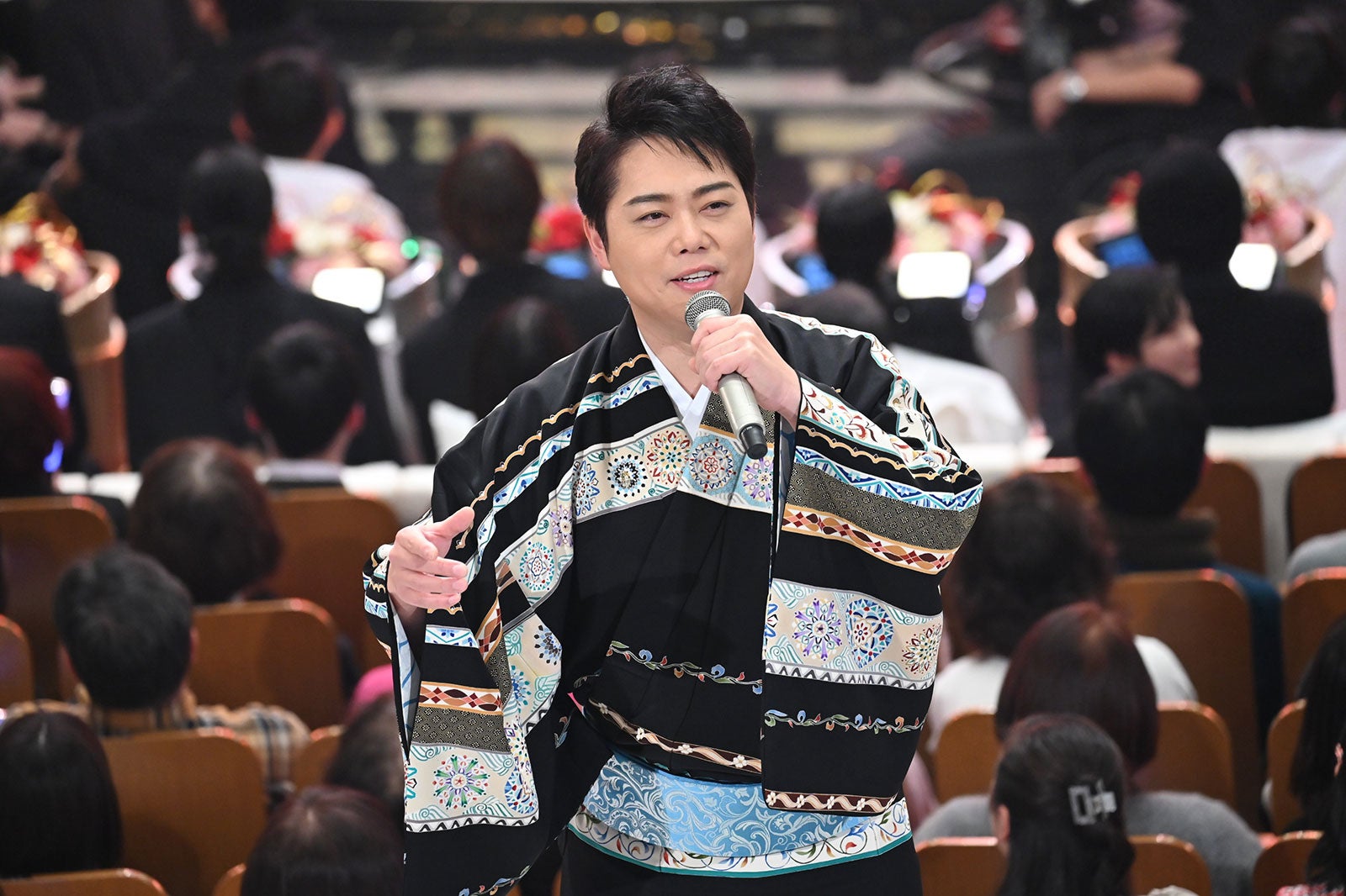 三山ひろし（提供写真）