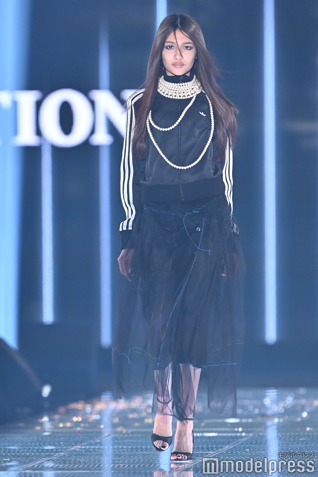 （C）モデルプレス