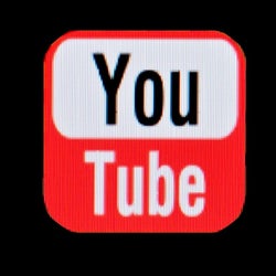 人気YouTuber、恋人を寝取った男性に会って顔面蒼白 翌日の動画でも涙目