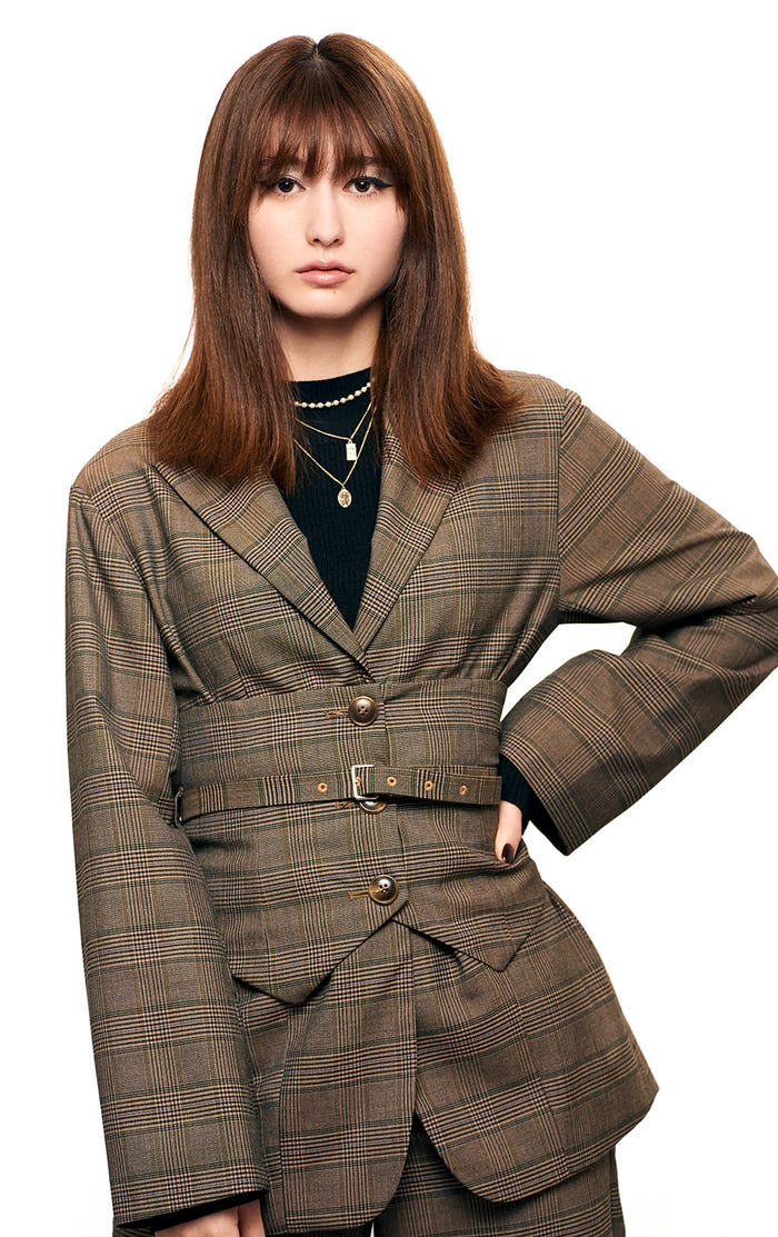 ブリティッシュエレガント/衣装協力:EVRIS