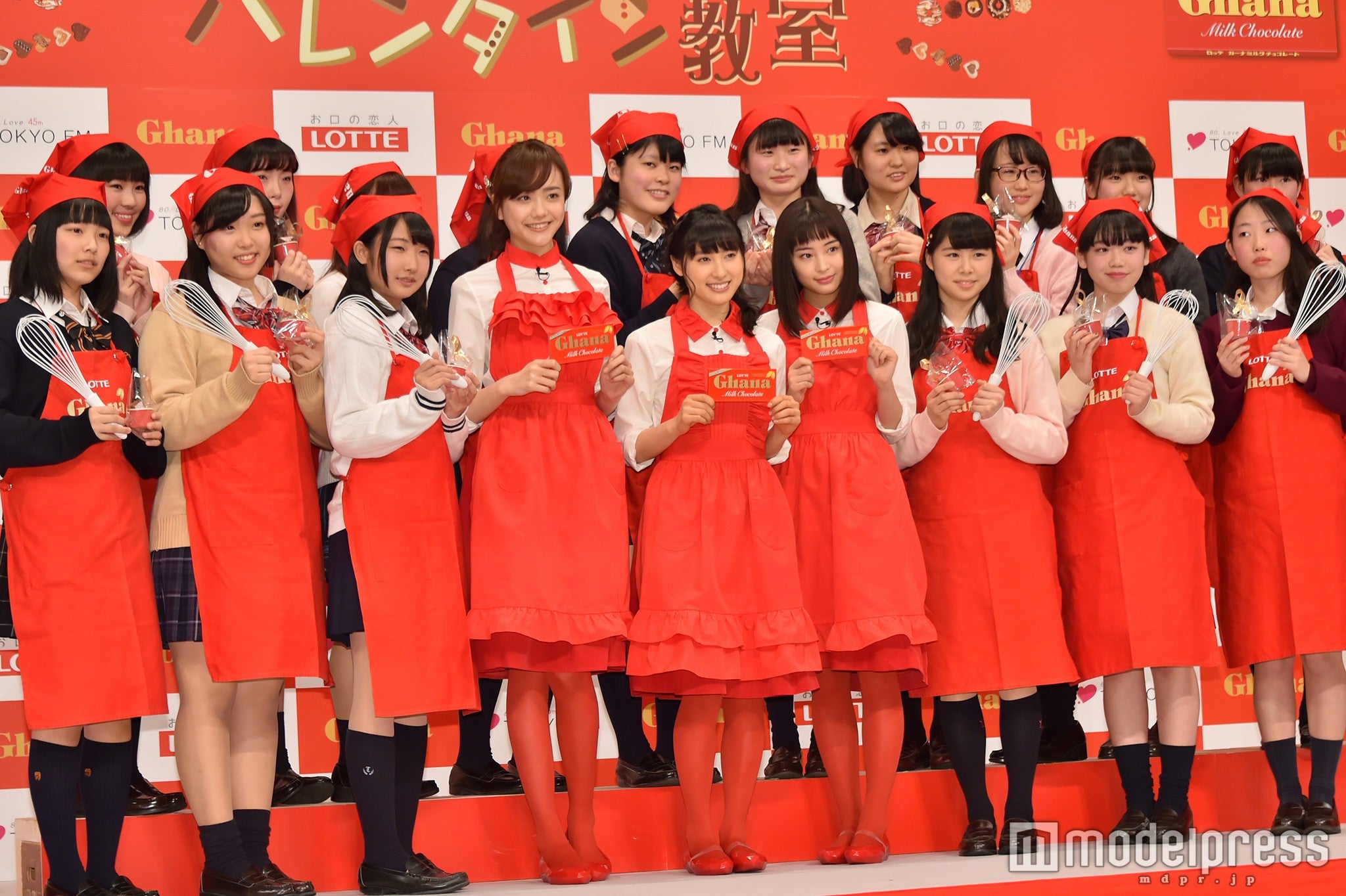 松井愛莉、土屋太鳳、広瀬すず（C）モデルプレス